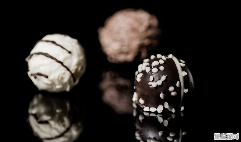 4月13日生日巧克力：香槟松露球（Truffle Fine Champagne） - 星座运势